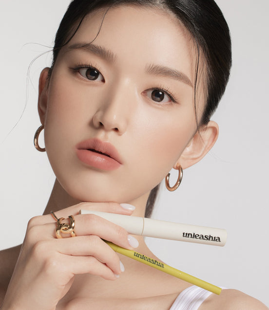 UNLEASHIA - Shaper Defining Eyebrow Pencil
